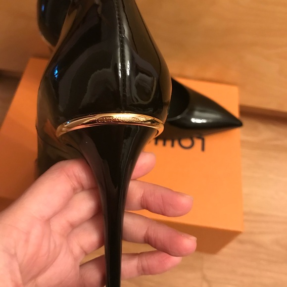Louis Vuitton patent leather pumps size 9 - Picture 2 of 4